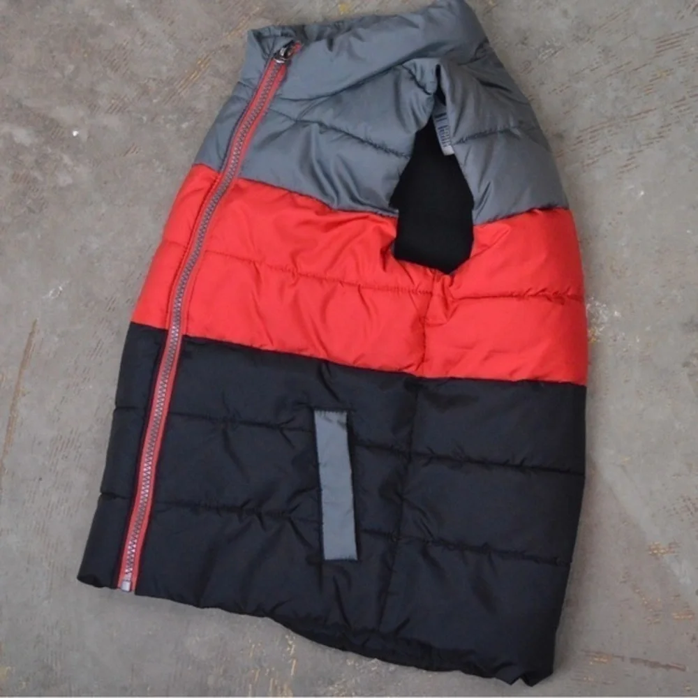 Boys Sonoma Cozy Soft Micro-fleece Lined Puffer Vest,‎ Size 6 Black Grey Red
